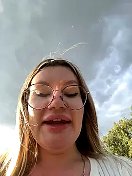 justmilaa's Live Sex Cam Show
