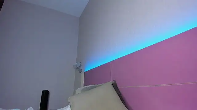 CrazyWomen's Live Sex Cam Show
