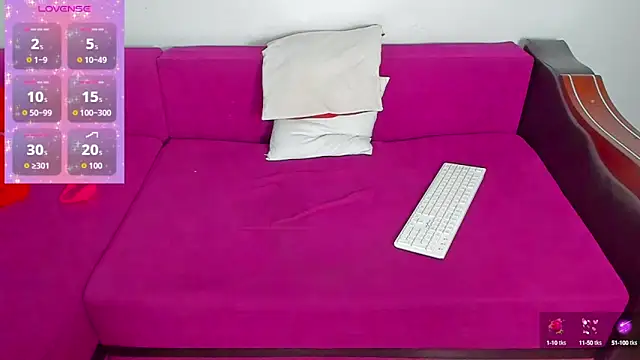 MiaKiittyy's Live Sex Cam Show