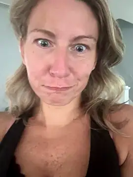 sophiasloane's Live Sex Cam Show