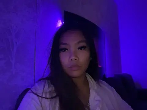 MissCherryyxox's Live Sex Cam Show