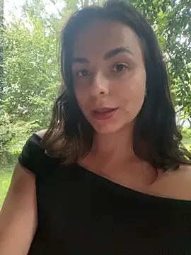 Alicia_Hot1's Live Sex Cam Show