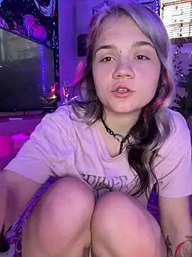 Cutiepiespanks' Live Sex Cam Show