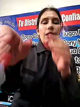 Alysson--'s Live Sex Cam Show
