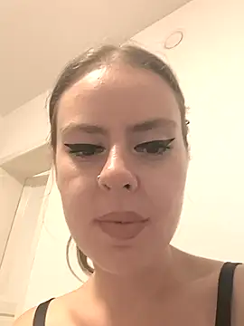 Stoned-baby69's Live Sex Cam Show