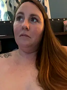 Domimommy420's Live Sex Cam Show