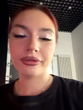 RoxyDoll_'s Live Sex Cam Show