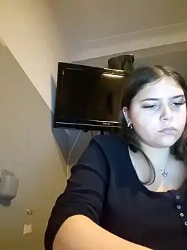 KatieLace's Live Sex Cam Show