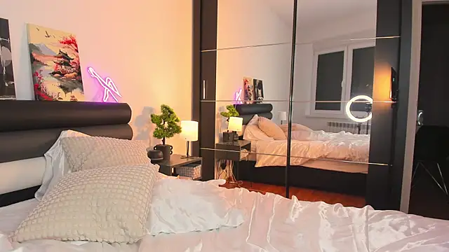 YammyPie's Live Sex Cam Show