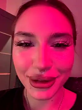 RoxyDoll_'s Live Sex Cam Show