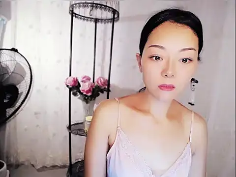 yoyo888999's Live Sex Cam Show