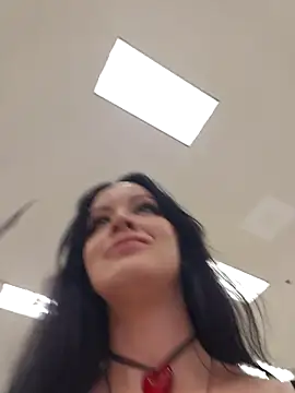 EVILYN's Live Sex Cam Show