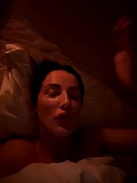 Remirosee's Live Sex Cam Show