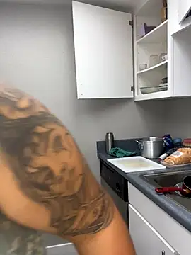 latina_curvy22's Webcam Show