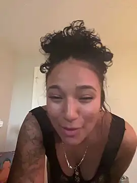 lmaobye123's Live Sex Cam Show