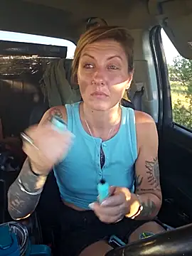 SheIsSomething's Webcam Show