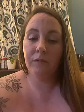 Domimommy420's Live Sex Cam Show