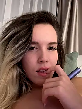 Diamond_lucyy's Live Sex Cam Show