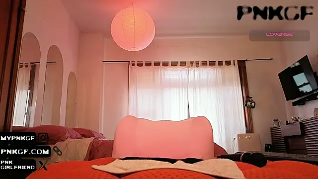 pnkgf's Live Sex Cam Show