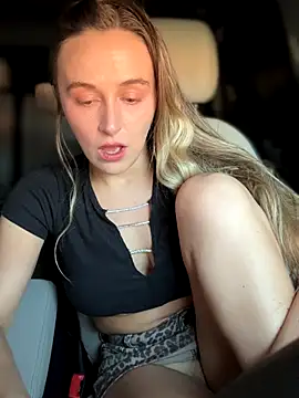 lunagirl13's Live Sex Cam Show