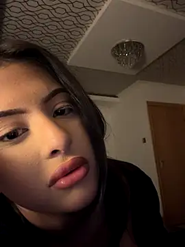 OliviaMollyy's Live Sex Cam Show