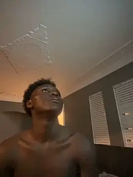 Festivitiesking1's Live Sex Cam Show