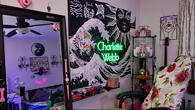 CharletteWebb's Live Sex Cam Show