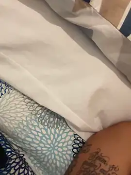 Selena38's Live Sex Cam Show