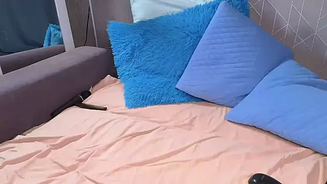 Allure_goldennX's Live Sex Cam Show