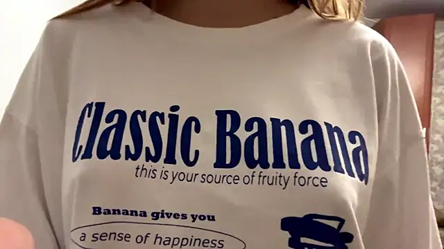 CoralinaEastoy's Live Sex Cam Show