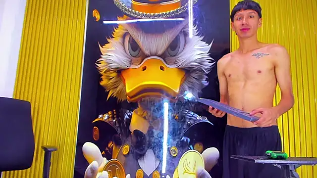 luisc_bigcock_'s Live Sex Cam Show