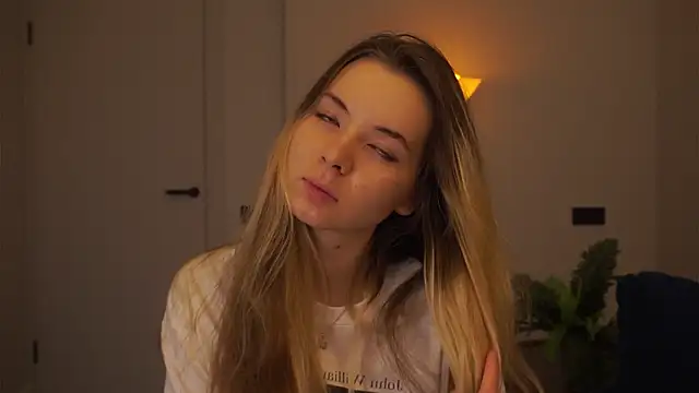 MarlinVarian's Live Sex Cam Show