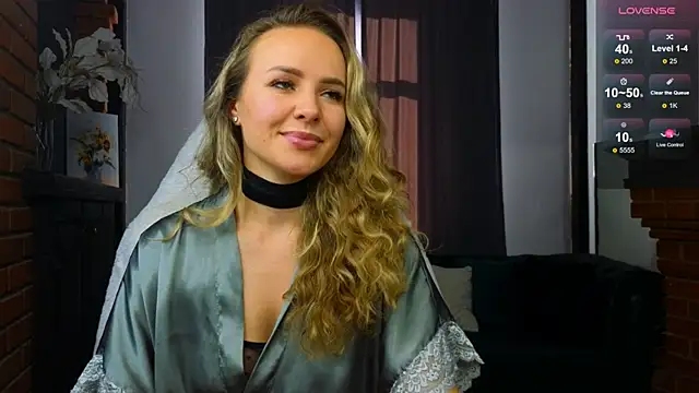 Hloya_Mei's Webcam Show
