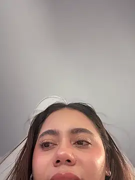 Aryrosee's Live Sex Cam Show
