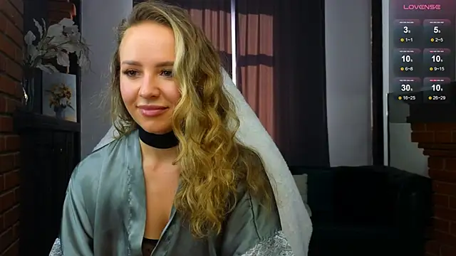 Hloya_Mei's Webcam Show
