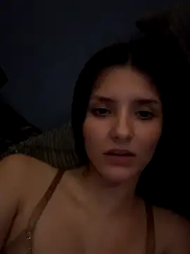 Naughty_CrystalXX's Live Sex Cam Show
