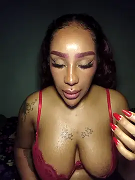 Queen_Amara's Live Sex Cam Show