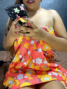 Shenaya-4U's Live Sex Cam Show