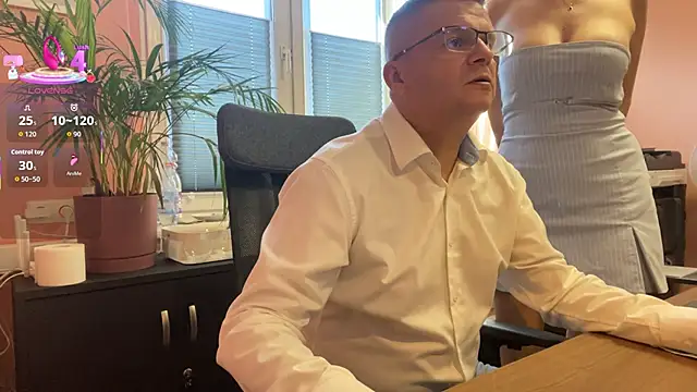 legsLONG's Live Sex Cam Show