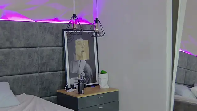 VioletAsh's Live Sex Cam Show