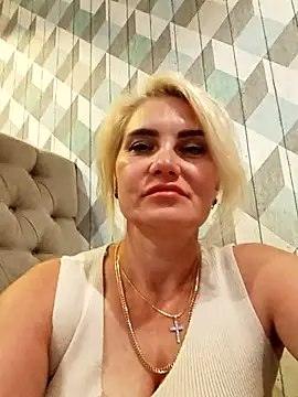 JennyOMay's Live Sex Cam Show
