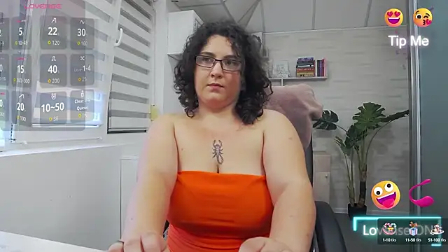 JuicyBelle's Live Sex Cam Show