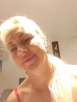 KissMiSveet's Live Sex Cam Show