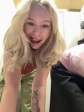 Cum_girlss' Webcam Show