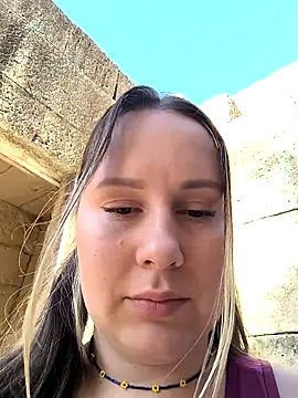 Mona_Plus' Live Sex Cam Show