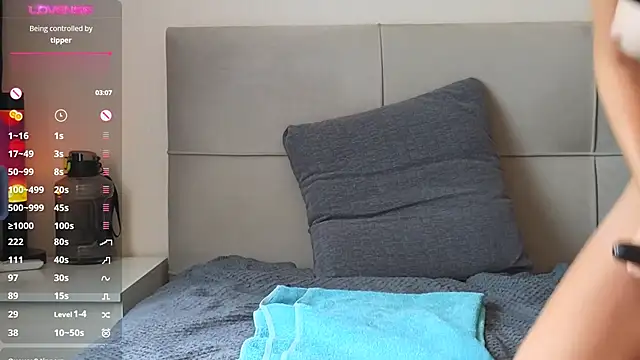 luxmuur's Live Sex Cam Show