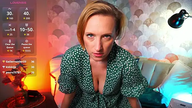 UmaTruewoman's Live Sex Cam Show