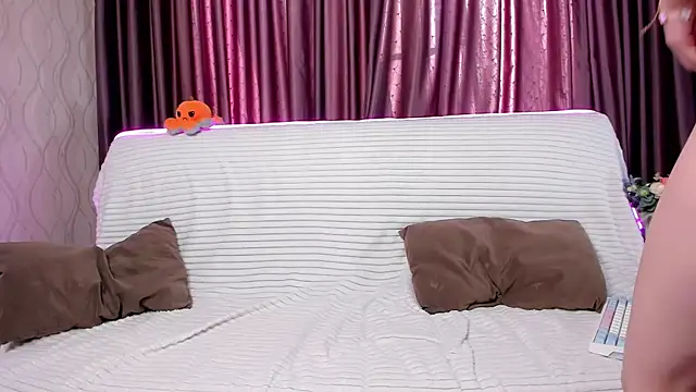 AdelBowman's Live Sex Cam Show
