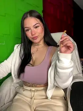 Megaan__More's Webcam Show