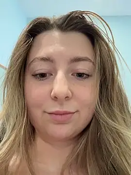 curvyflawless' Live Sex Cam Show